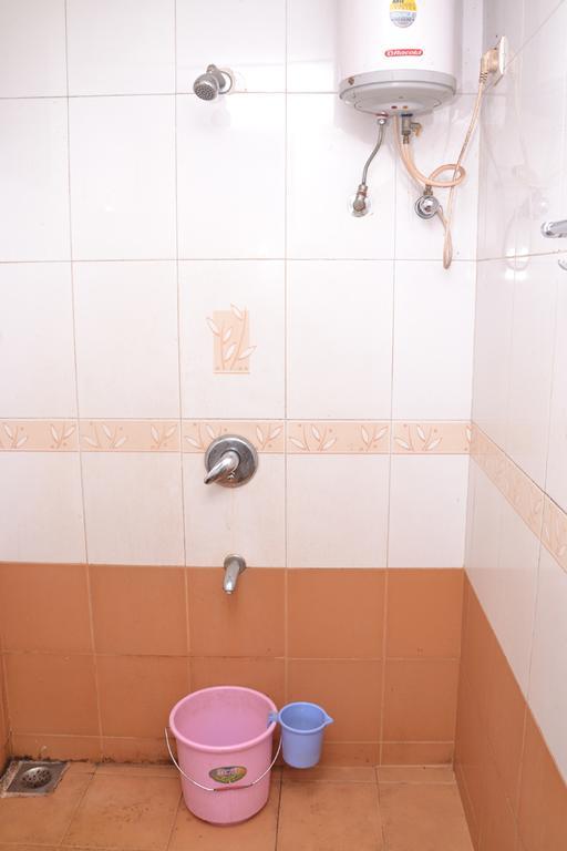 Mayem Lakeview Hotel Goa Luaran gambar
