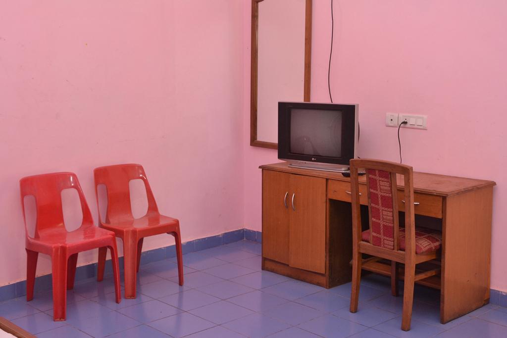 Mayem Lakeview Hotel Goa Bilik gambar