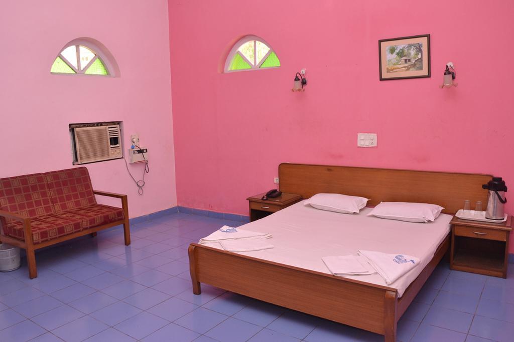 Mayem Lakeview Hotel Goa Bilik gambar